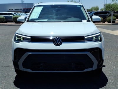2025 Volkswagen Taos SE