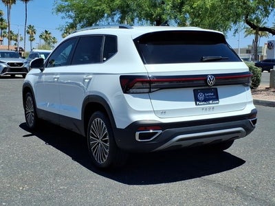 2025 Volkswagen Taos SE