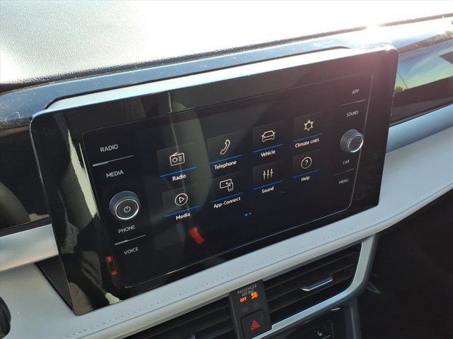 2026 Volkswagen Taos SE