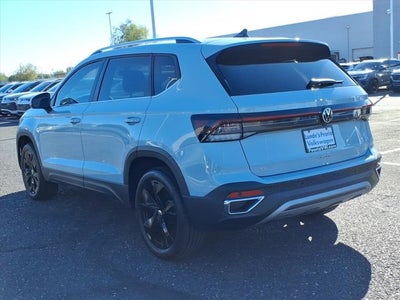 2026 Volkswagen Taos SE