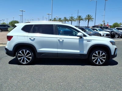 2023 Volkswagen Taos SE