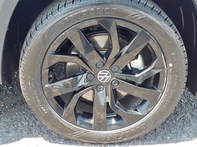 2023 Volkswagen Taos SE