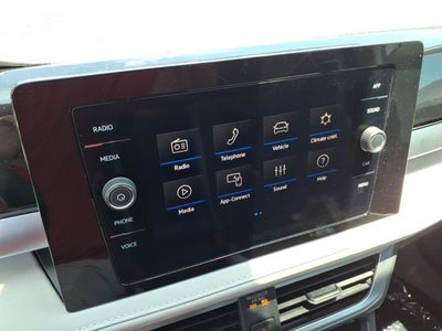 2026 Volkswagen Taos SE