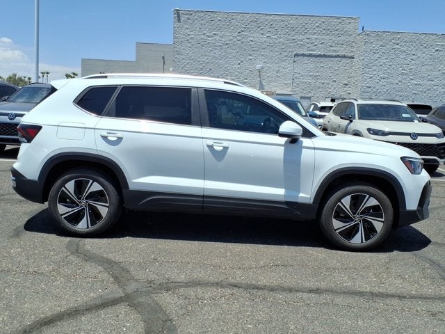 2026 Volkswagen Taos SE