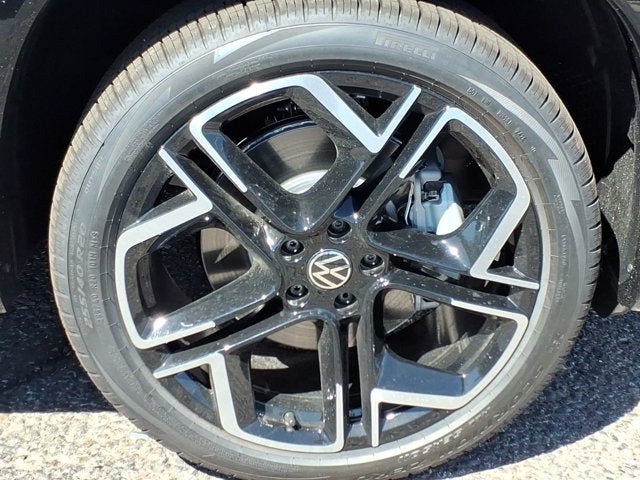2026 Volkswagen Tiguan SEL R-Line Turbo