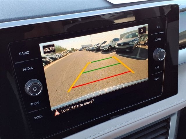 2025 Volkswagen Taos SE