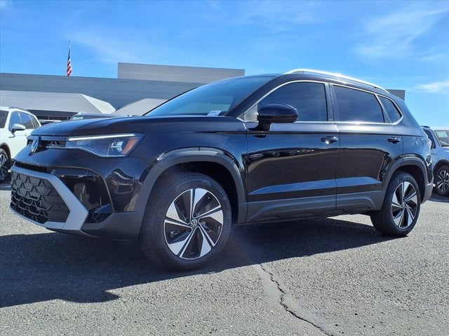2025 Volkswagen Taos SE