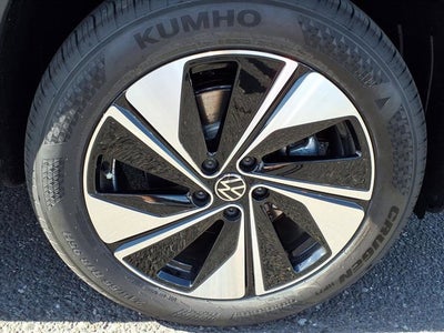 2025 Volkswagen Taos SE