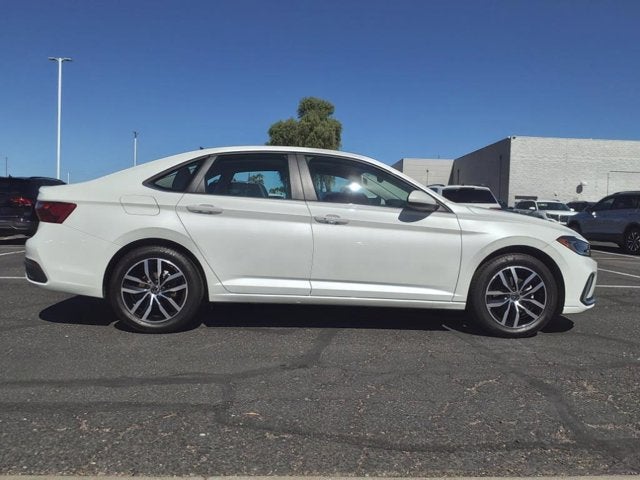 2025 Volkswagen Jetta SE