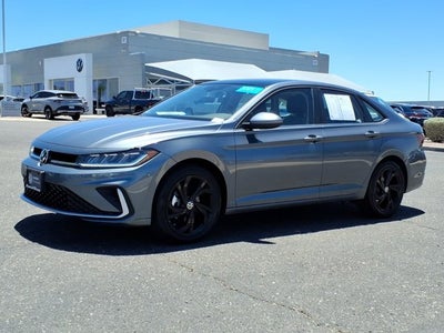 2025 Volkswagen Jetta SE