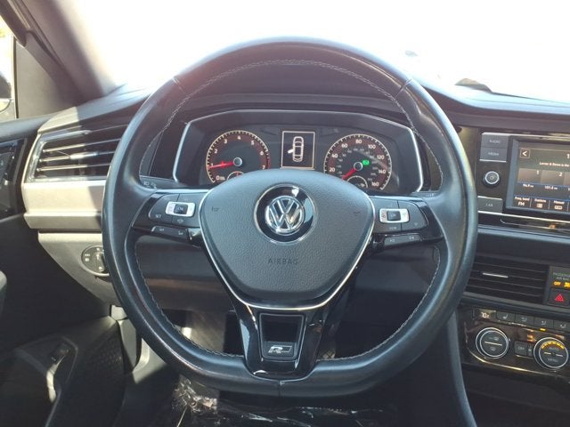 2019 Volkswagen Jetta R-Line