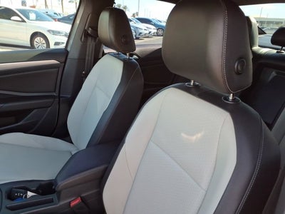 2019 Volkswagen Jetta R-Line