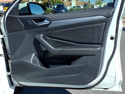 2023 Volkswagen Jetta SE