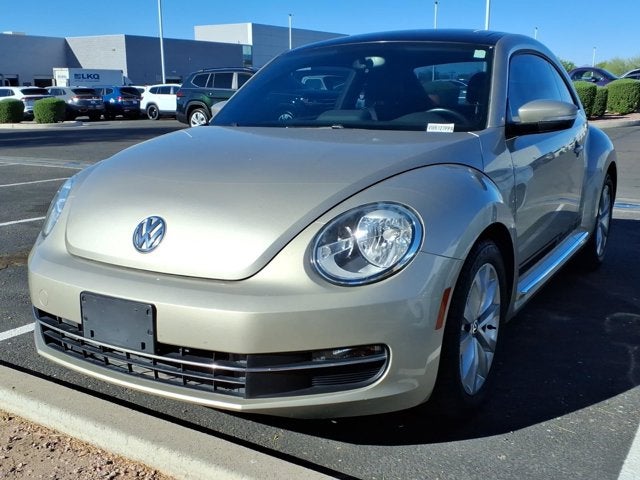 2013 Volkswagen Beetle 2.0L TDI w/Sun/Sound/Nav