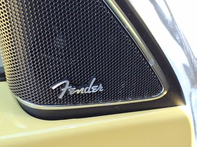 2012 Volkswagen Beetle 2.5L w/Sun/Sound/Nav PZEV