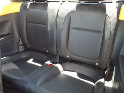 2012 Volkswagen Beetle 2.5L w/Sun/Sound/Nav PZEV