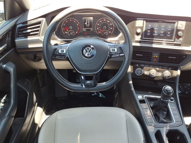 2020 Volkswagen Jetta R-Line