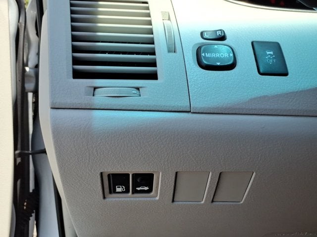 2012 Toyota Avalon Base