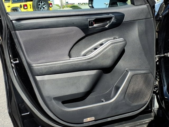 2021 Toyota Highlander L