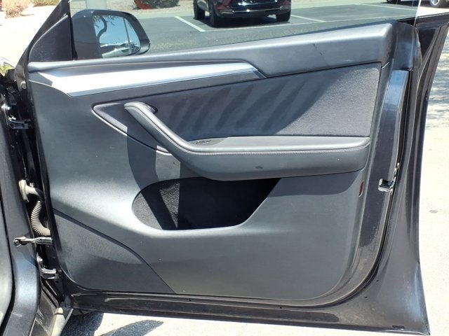 2025 Tesla Model Y Long Range