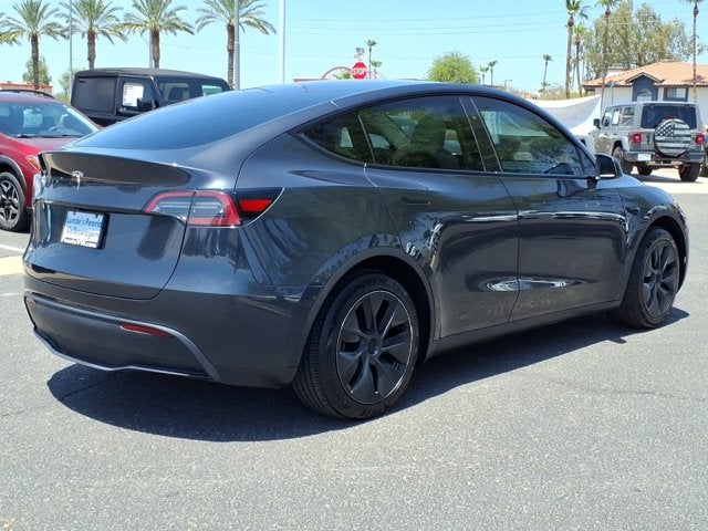 2025 Tesla Model Y Long Range
