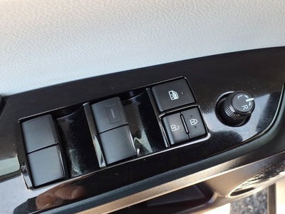 2022 Toyota Prius L Eco