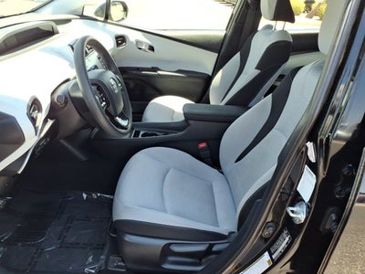 2022 Toyota Prius L Eco