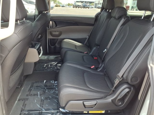 2025 Kia Carnival LXS