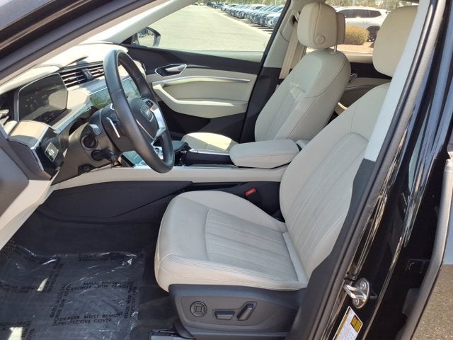 2024 Audi Q8 e-tron Premium Plus