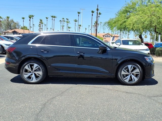 2024 Audi Q8 e-tron Premium Plus