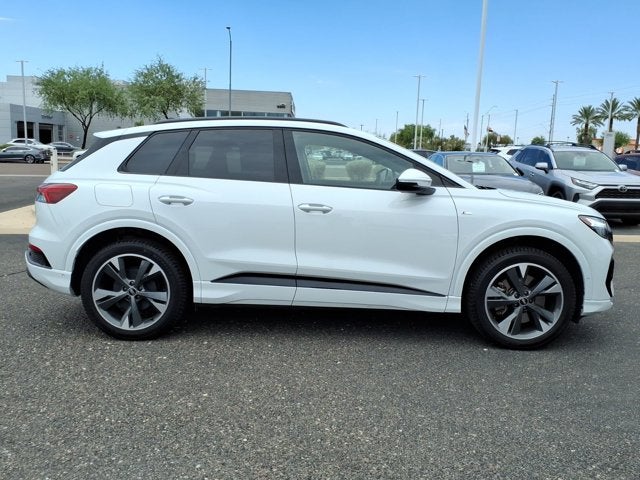 2024 Audi Q4 e-tron Premium Plus