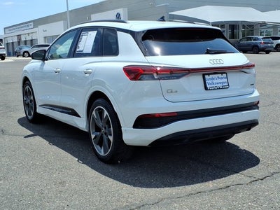 2024 Audi Q4 e-tron Premium Plus