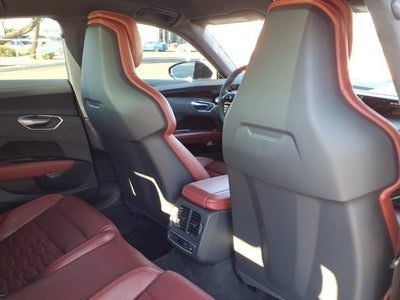 2024 Audi e-tron GT Prestige
