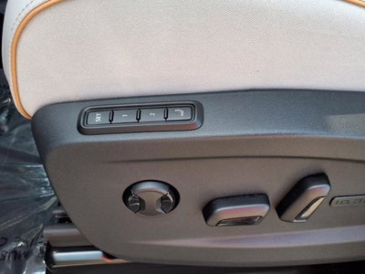 2025 Volkswagen ID. Buzz Pro S Plus