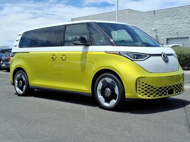 2025 Volkswagen ID. Buzz Pro S Plus 4Motion Two-Tone's photo