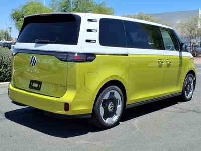 2025 Volkswagen ID. Buzz Pro S Plus