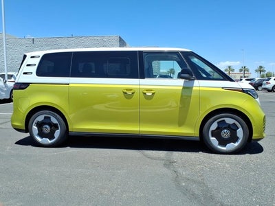 2025 Volkswagen ID. Buzz Pro S Plus