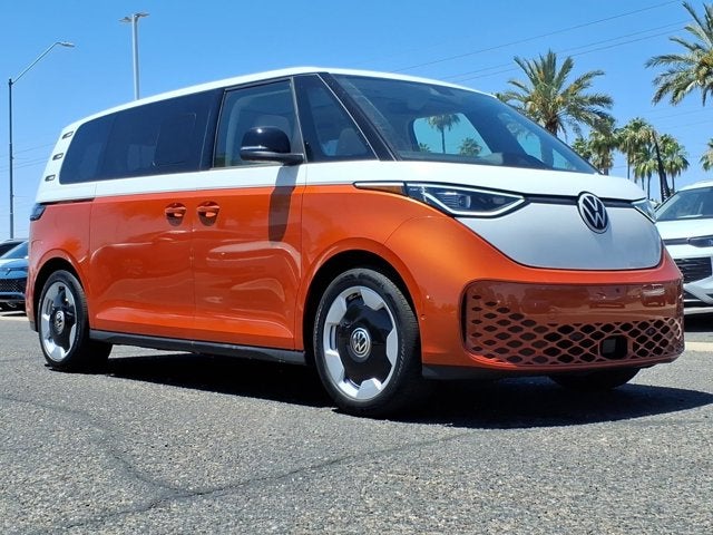 2025 Volkswagen ID. Buzz Pro S Plus 4Motion Two-Tone's photo