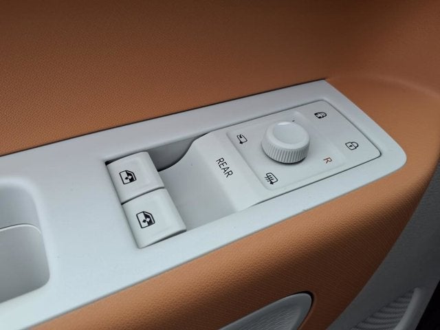 2025 Volkswagen ID. Buzz Pro S Plus