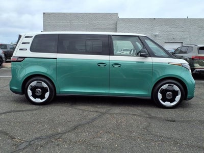 2025 Volkswagen ID. Buzz Pro S Plus