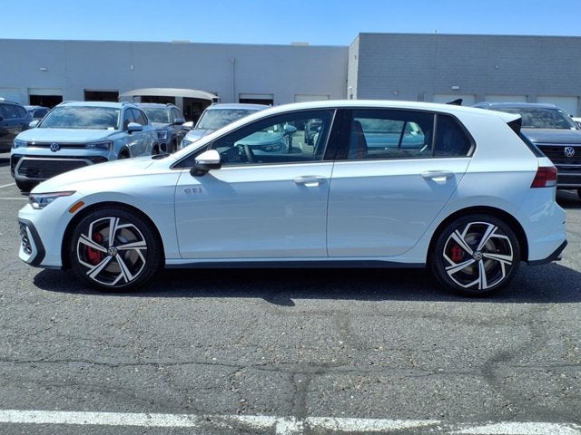 2025 Volkswagen Golf GTI SE