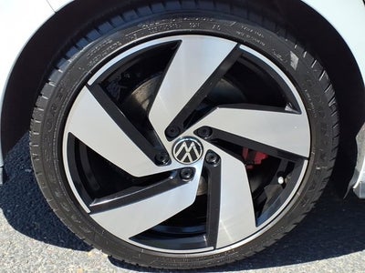 2023 Volkswagen Golf GTI SE