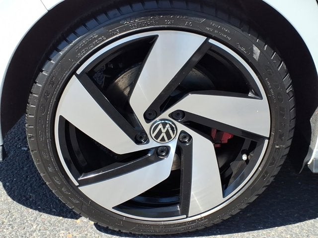 2023 Volkswagen Golf GTI SE