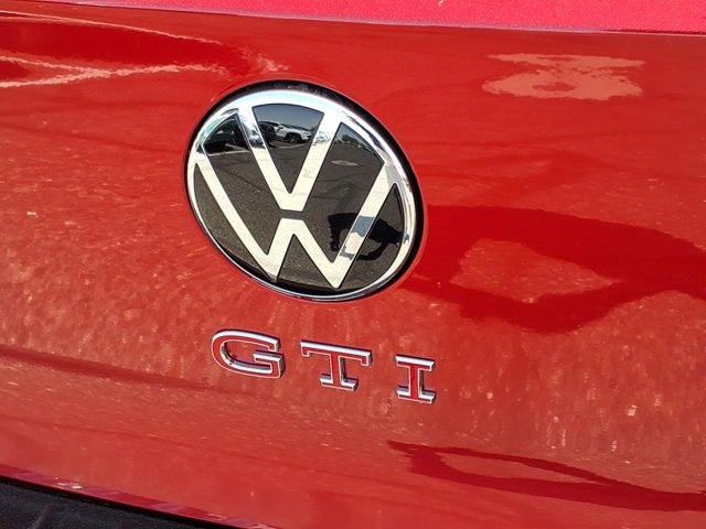 2025 Volkswagen Golf GTI SE