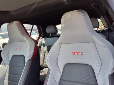 2025 Volkswagen Golf GTI SE