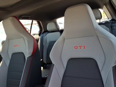 2026 Volkswagen Golf GTI SE