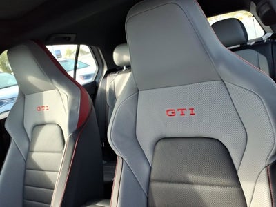 2026 Volkswagen Golf GTI SE