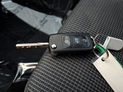 2012 Volkswagen Golf 2.5L PZEV