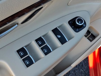 2012 Volkswagen Eos Lux