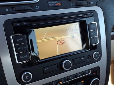 2012 Volkswagen Eos Lux